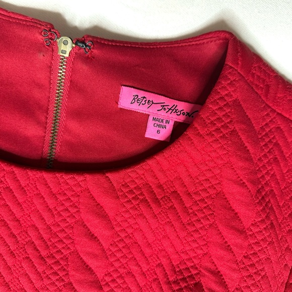 Betsey Johnson Red Quilted Long Sleeve Skater Dress Size 6 - Picture 7 of 8